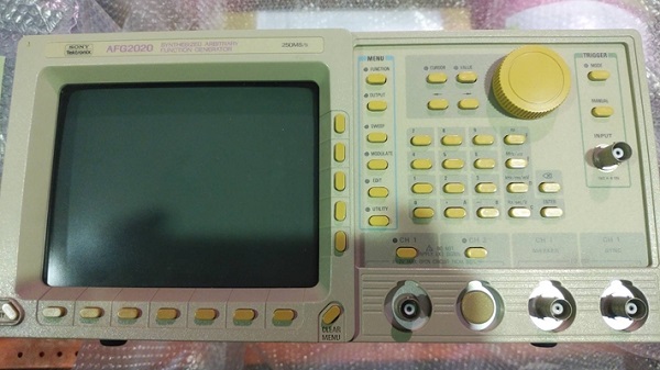 10776 005