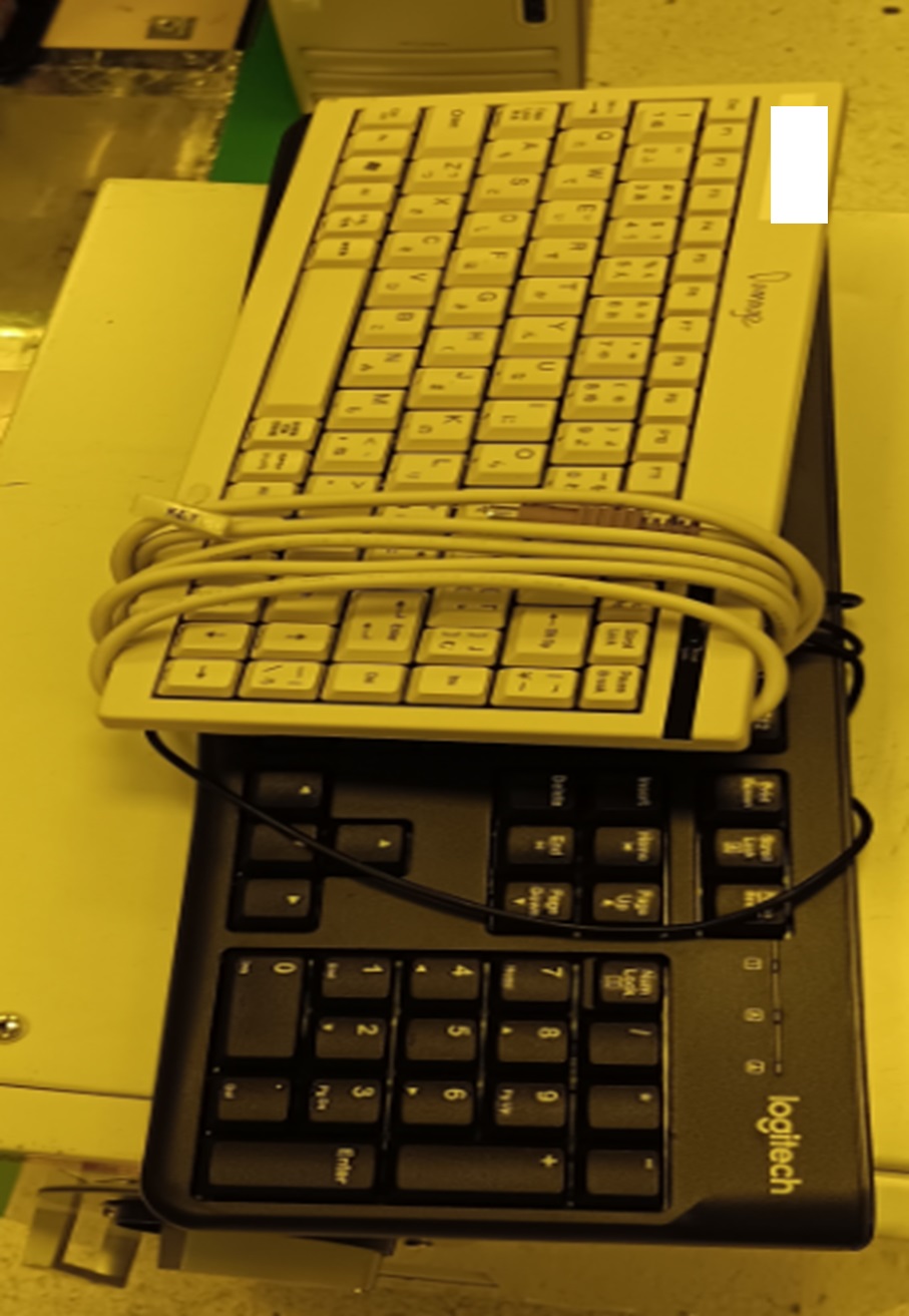 13689 015