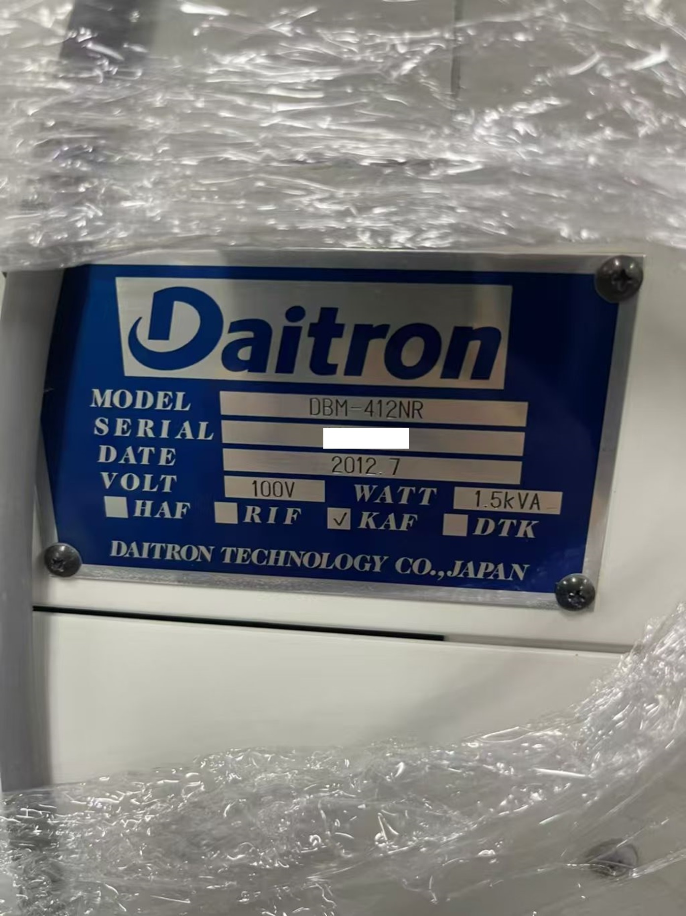 13765 002