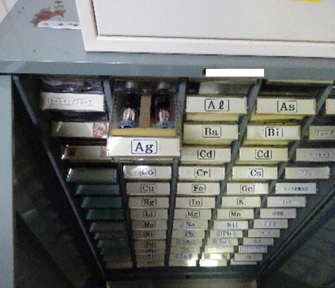 6852 003
